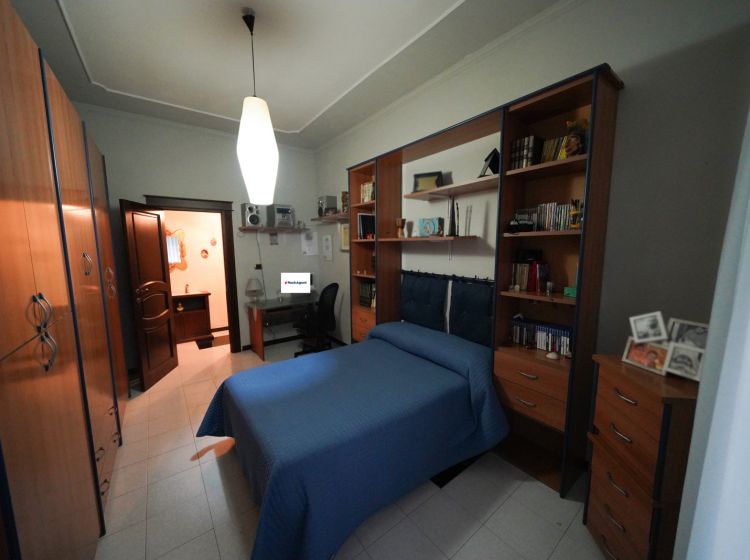 Stabile o palazzo in vendita, via Vincenzo Ferrara  34, Casoria