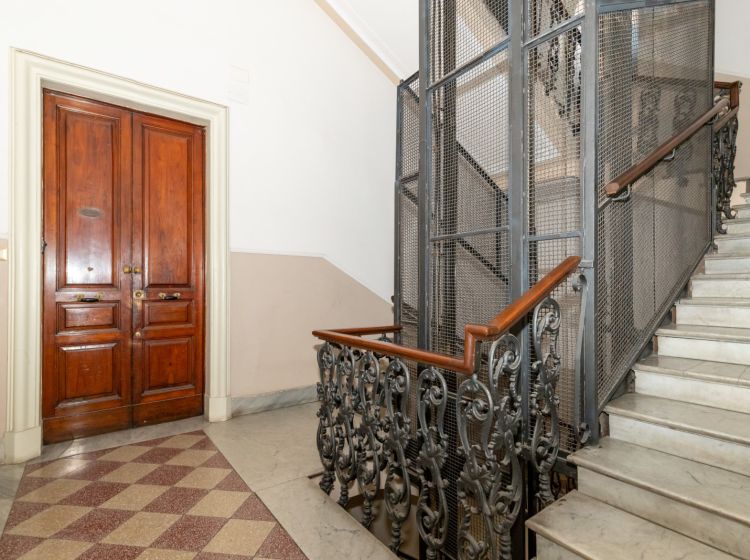 Appartamento in vendita, via Giuseppe Verdi  67, Centro Storico, Catania