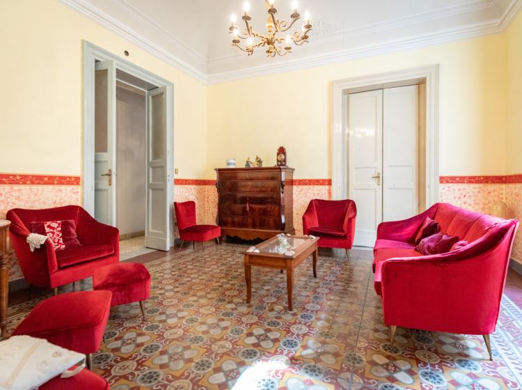 Appartamento in vendita, via Giuseppe Verdi  67, Centro Storico, Catania
