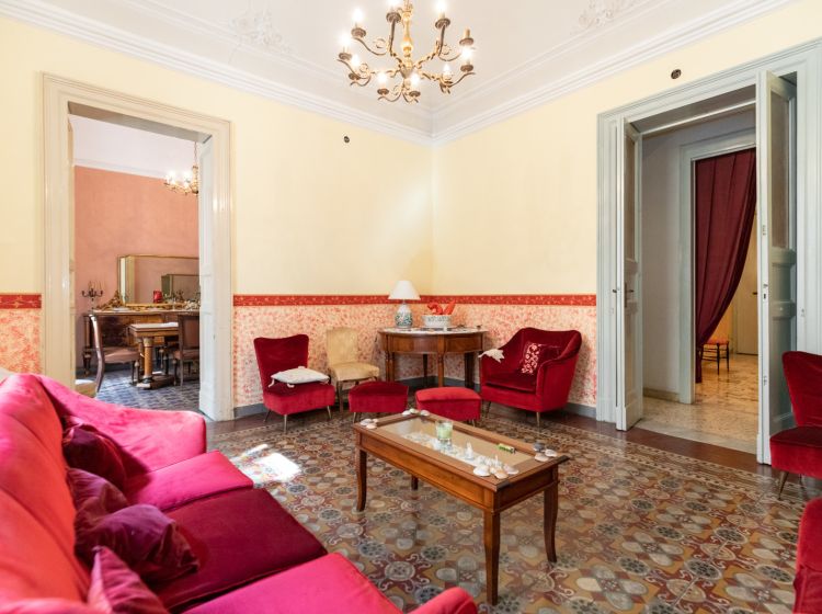 Appartamento in vendita, via Giuseppe Verdi  67, Centro Storico, Catania