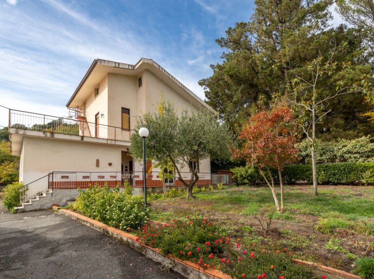 Villa in vendita, via Monte Po 3, Pedara