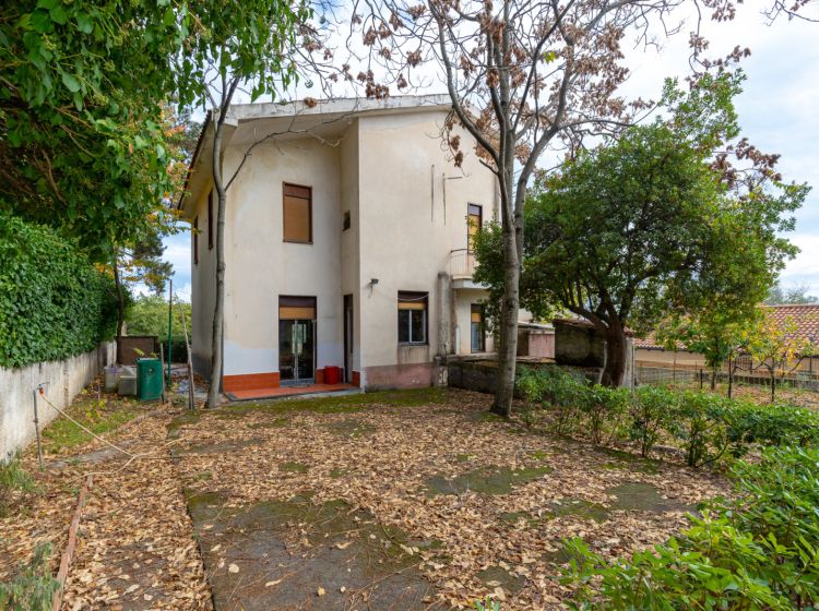 Villa in vendita, via Monte Po  3, Pedara