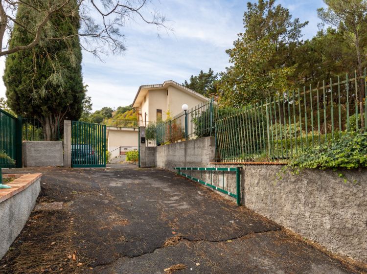 Villa in vendita, via Monte Po  3, Pedara