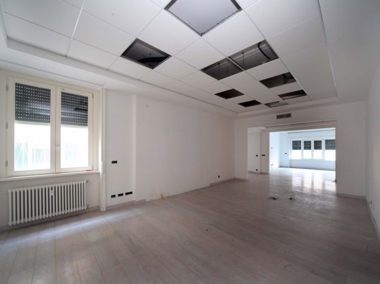 Appartamento in vendita, via Pisacane  20, Centro, Genova