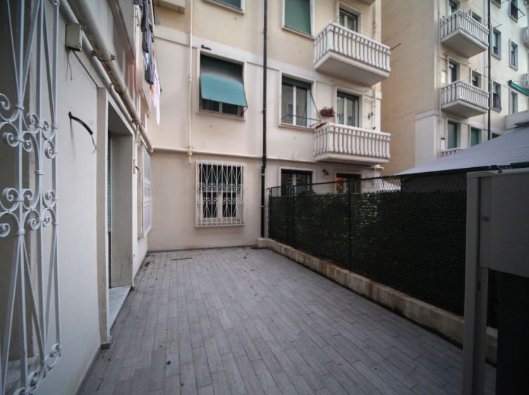 Appartamento in vendita, via Pisacane  20, Centro, Genova