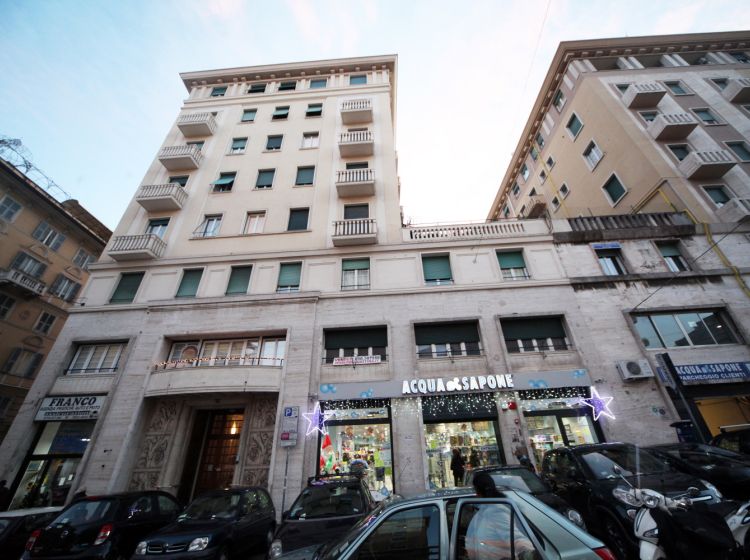 Appartamento in vendita, via Pisacane  20, Centro, Genova