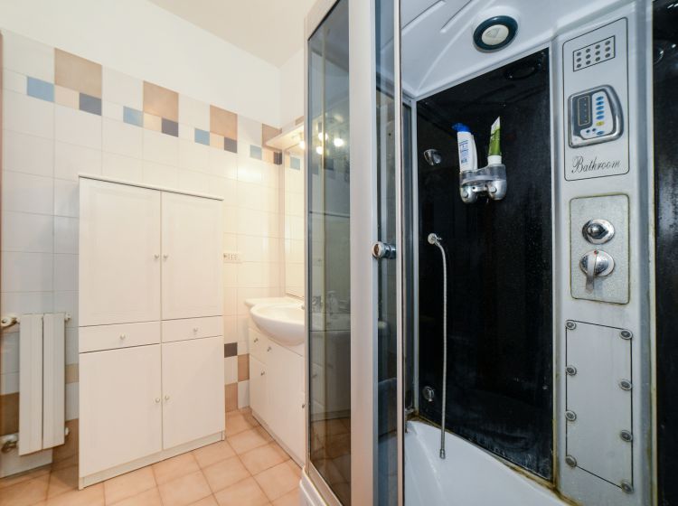 Trilocale in vendita, via Saronno  74, Valle Muricana, Roma
