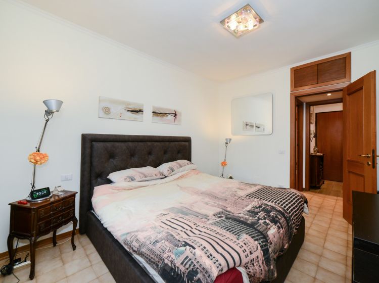 Trilocale in vendita, via Saronno  74, Valle Muricana, Roma