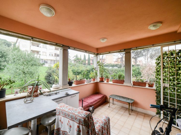 Trilocale in vendita, via Saronno  74, Valle Muricana, Roma