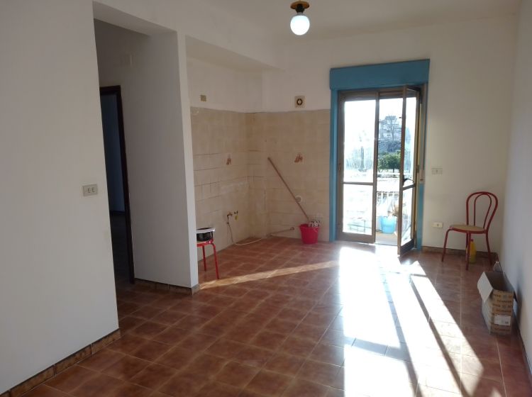 Trilocale in vendita, via Stazione  13, Oliveri
