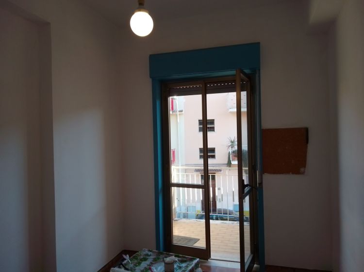 Trilocale in vendita, via Stazione  13, Oliveri