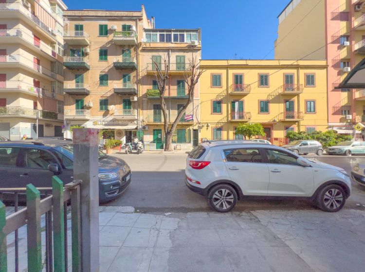 Quadrilocale in vendita, via Giuseppe Pitrè  195, Altarello, Palermo