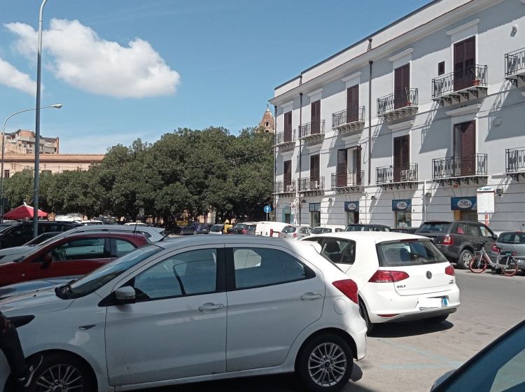 Negozio in vendita, via Villa Filippina  19, Zisa, Palermo