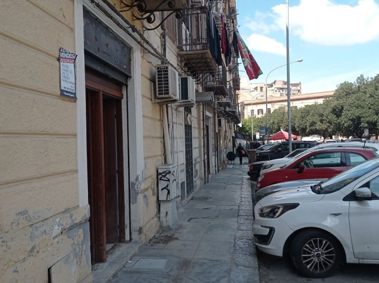 Negozio in vendita, via Villa Filippina  19, Zisa, Palermo