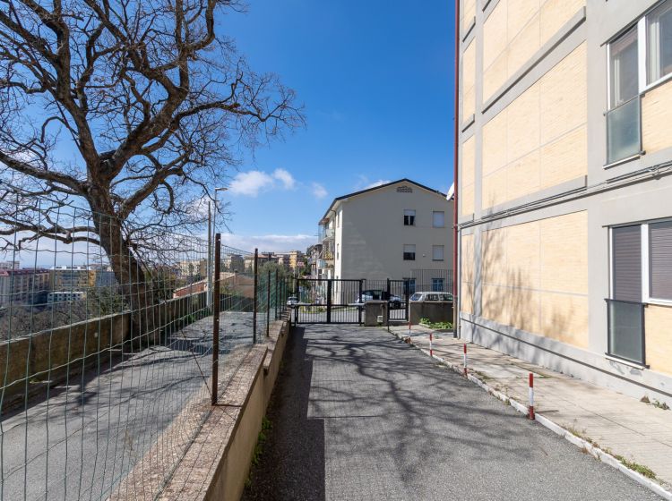 Quadrilocale in vendita, via Menichini  5, Pontepiccolo, Catanzaro