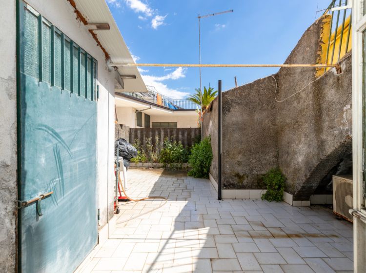 Terratetto unifamiliare in vendita, via Roma  288, San Giovanni La Punta