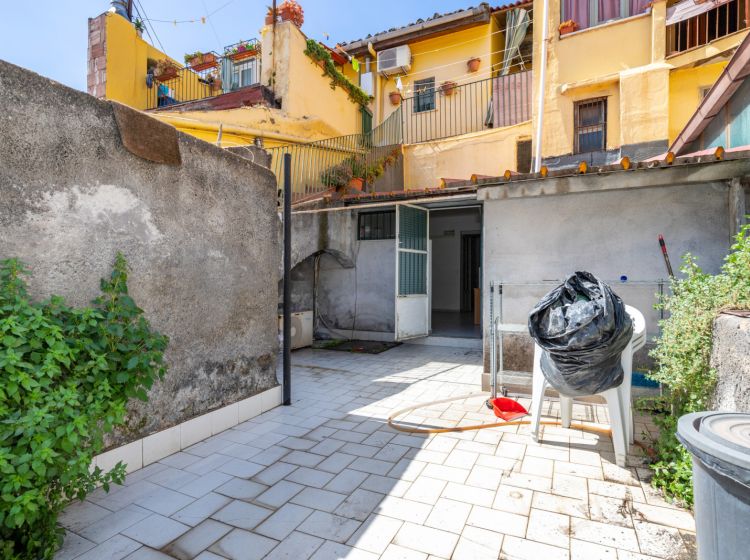 Terratetto unifamiliare in vendita, via Roma  288, San Giovanni La Punta