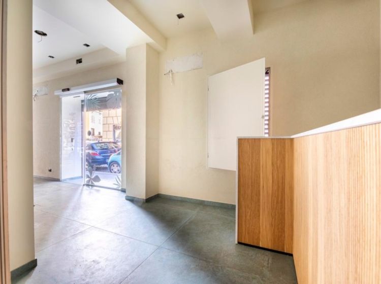 Attività / Licenza in vendita, via Luciano Manara  64, Trastevere, Roma