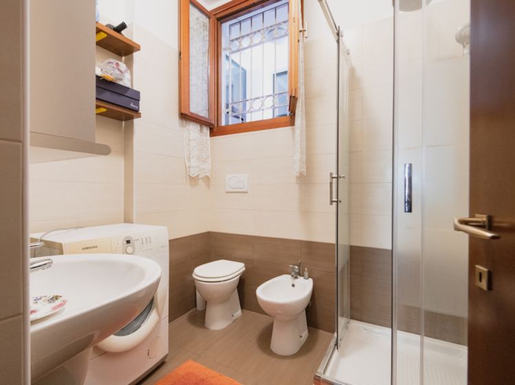 Trilocale in vendita, via Iseo  21, San Fruttuoso, Monza