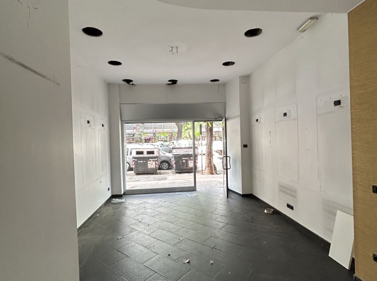 Negozio in affitto, via Francesco Grimaldi, Marconi, Roma