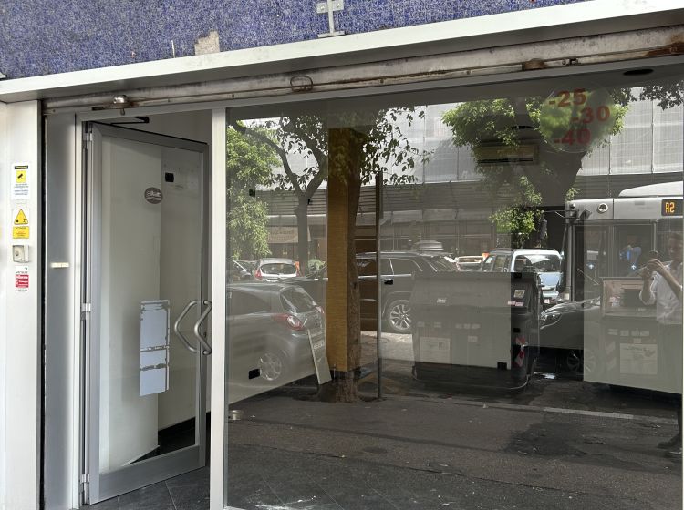 Negozio in affitto, via Francesco Grimaldi, Marconi, Roma