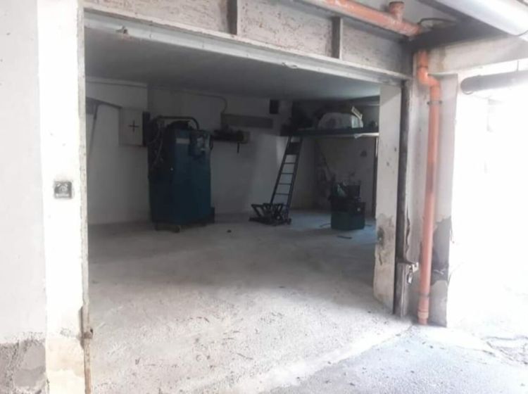 Box / Garage in vendita, via Roma  103, Scafati