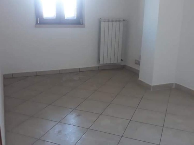 Trilocale in vendita, via 4 Novembre  26, Poggiomarino