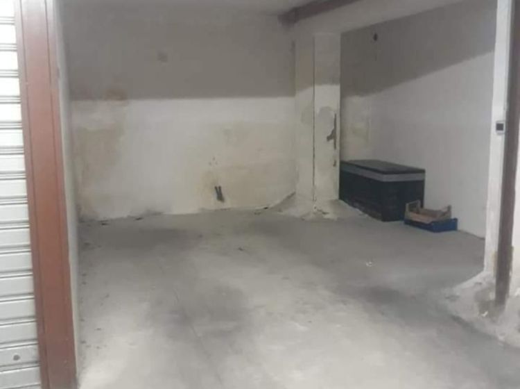 Trilocale in vendita, via 4 Novembre  26, Poggiomarino