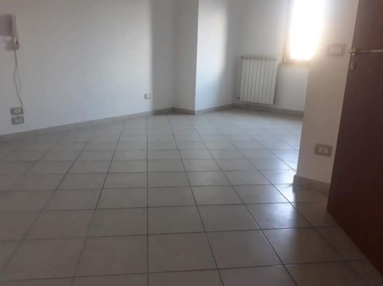Trilocale in vendita, via 4 Novembre  26, Poggiomarino