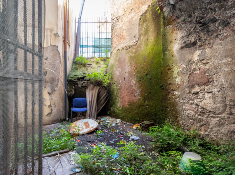 Magazzino o deposito in vendita, via Lavandaie  16, Centro Storico, Catania