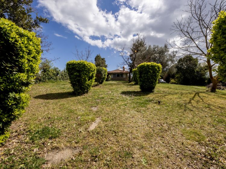 Villa in vendita, via Canale, Manziana