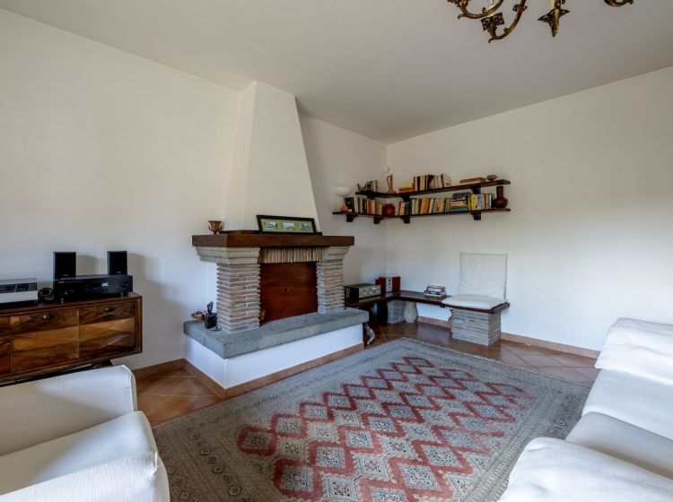 Villa in vendita, via Canale, Manziana