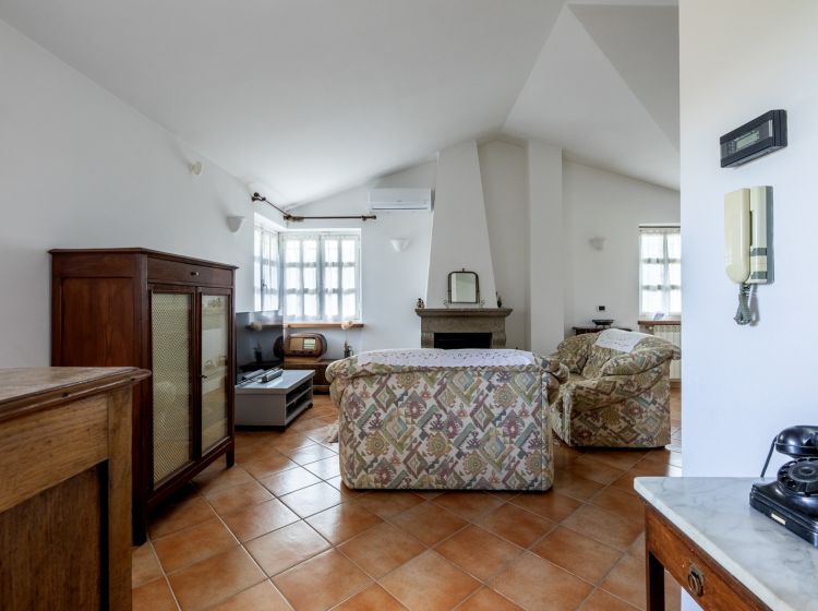 Villa in vendita, via Canale, Manziana