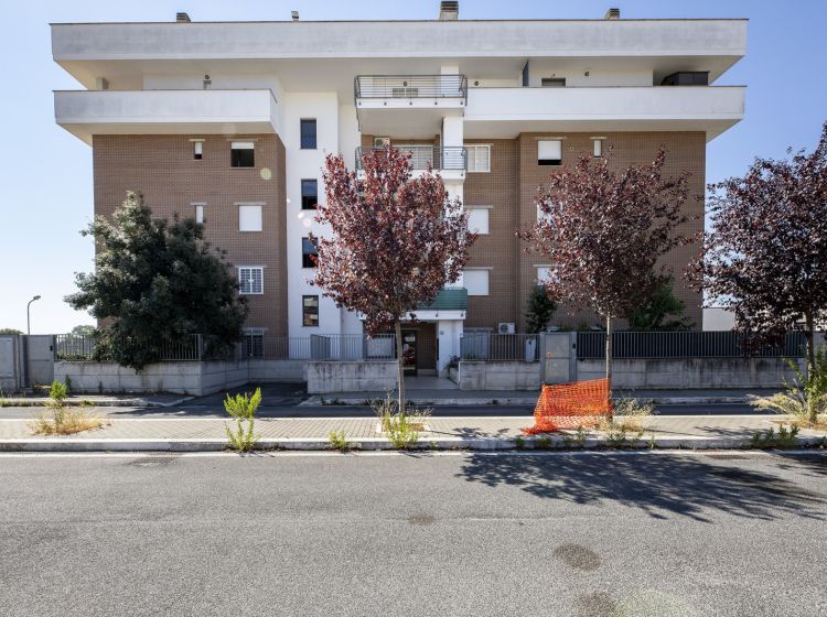Trilocale in affitto, via Fratel Mario Adani, Ponte di Nona, Roma