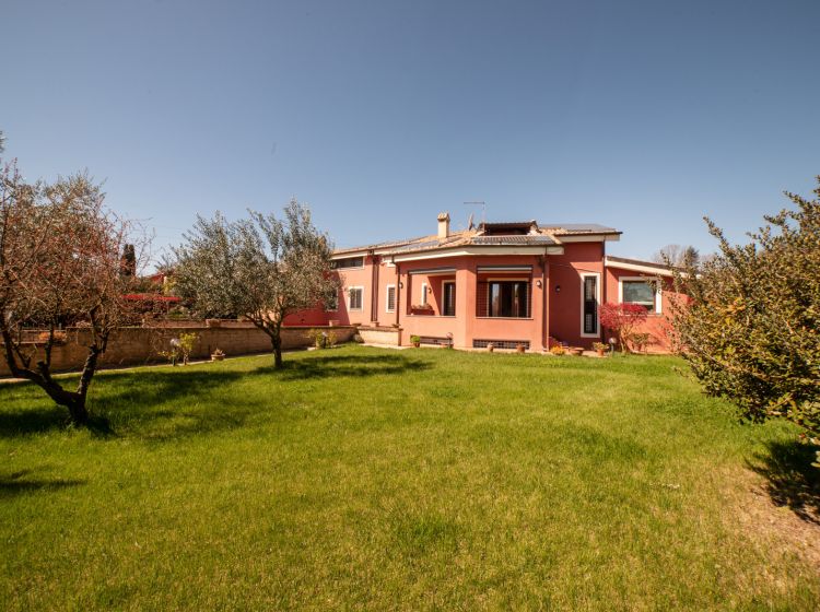 Villa in vendita, via Maurizio Formisano  40, Monte Franco, Bracciano