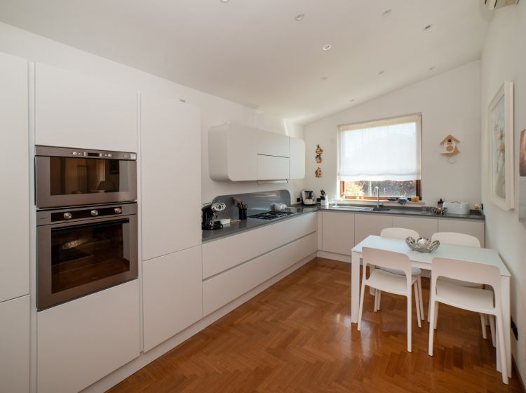 Villa in vendita, via Maurizio Formisano  40, Monte Franco, Bracciano