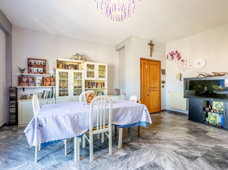 Trilocale in vendita, via Bulzi  39, Borghesiana, Roma