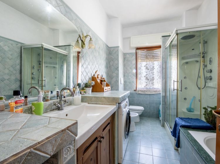 Trilocale in vendita, via Bulzi  39, Borghesiana, Roma