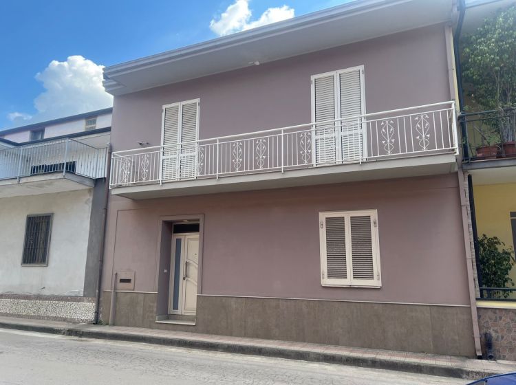 Stabile o palazzo in vendita, via Giuseppe Garibaldi, Macerata Campania