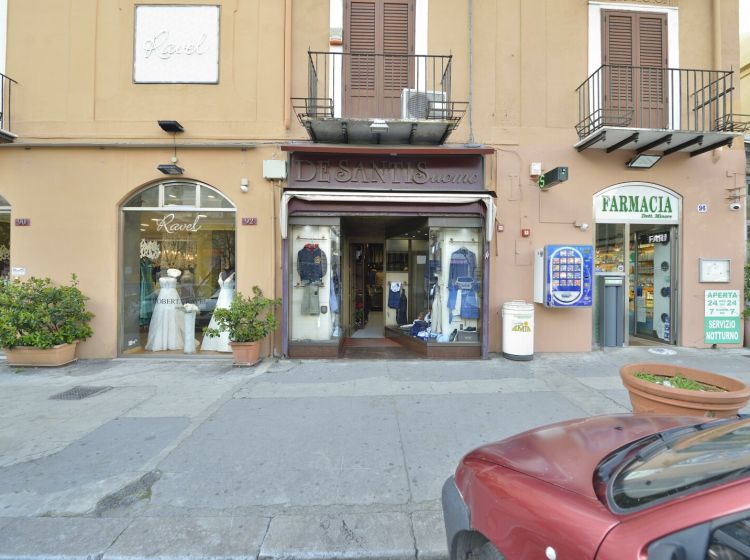Negozio in vendita, via Cavour  94, Cavour, Palermo