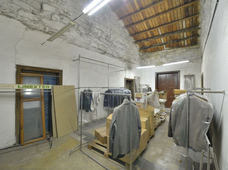 Negozio in vendita, via Cavour  94, Cavour, Palermo