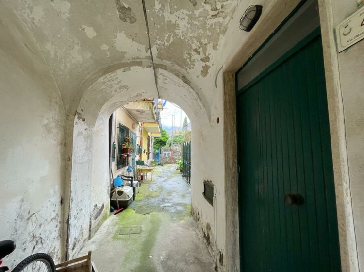 Terratetto plurifamiliare in vendita, via Ottavio Apicella 38, Polvica, Tramonti