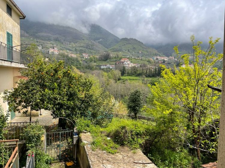 Terratetto plurifamiliare in vendita, via Ottavio Apicella 38, Polvica, Tramonti
