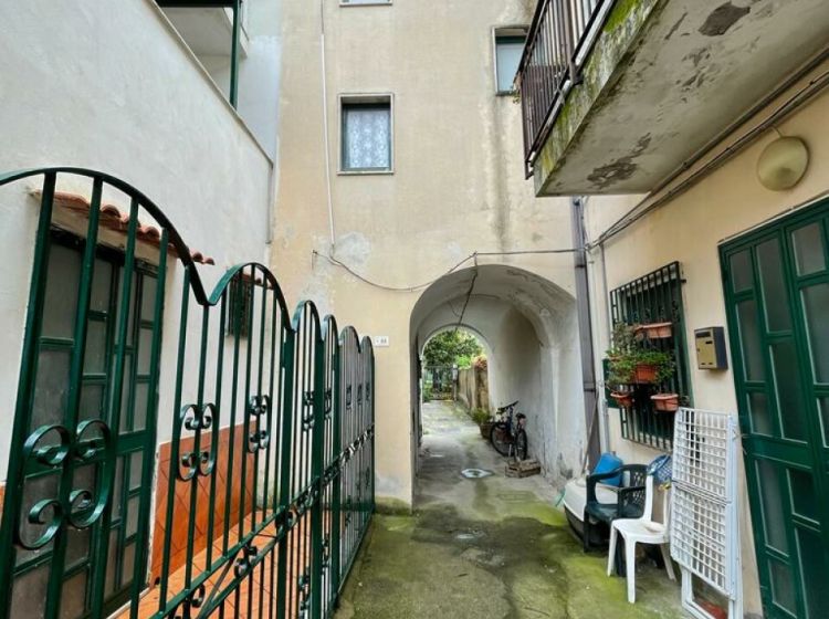 Terratetto plurifamiliare in vendita, via Ottavio Apicella 38, Polvica, Tramonti