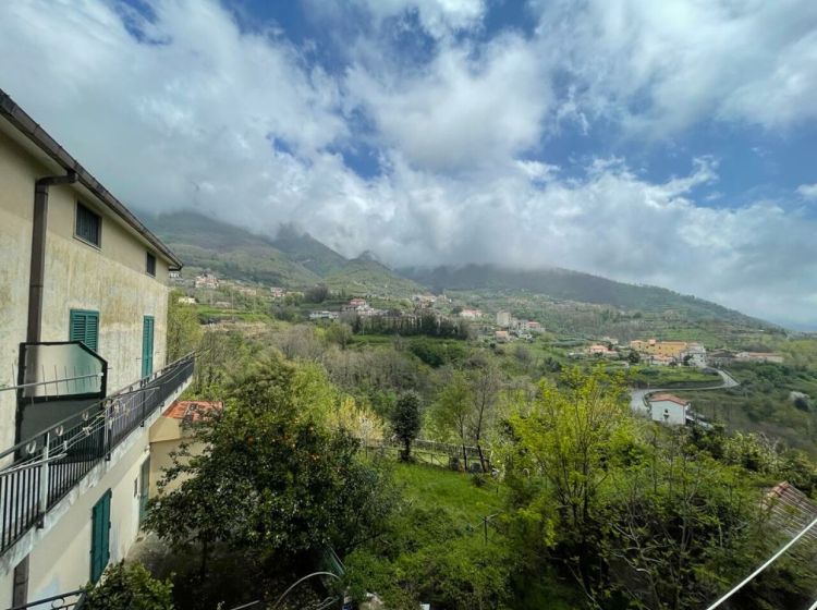 Terratetto plurifamiliare in vendita, via Ottavio Apicella 38, Polvica, Tramonti