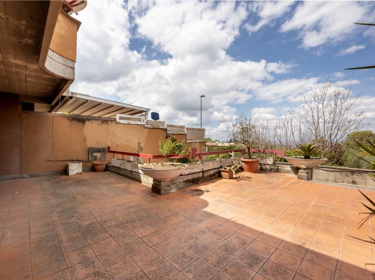 Villa in vendita, via Montiglioni  118, Grottaferrata