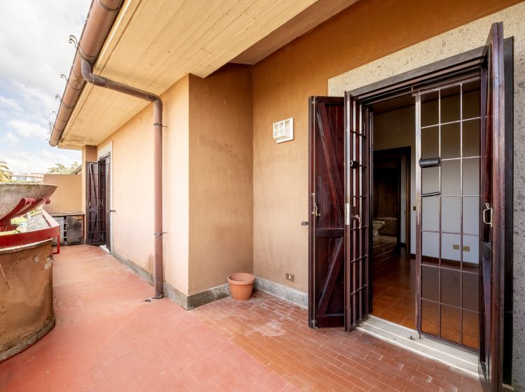 Villa in vendita, via Montiglioni  118, Grottaferrata
