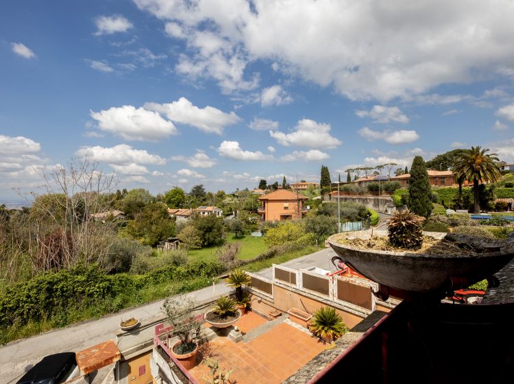 Villa in vendita, via Montiglioni  118, Grottaferrata