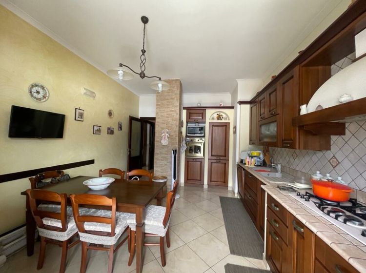 Appartamento in vendita, via Raffaele Viviani  50, Gragnano