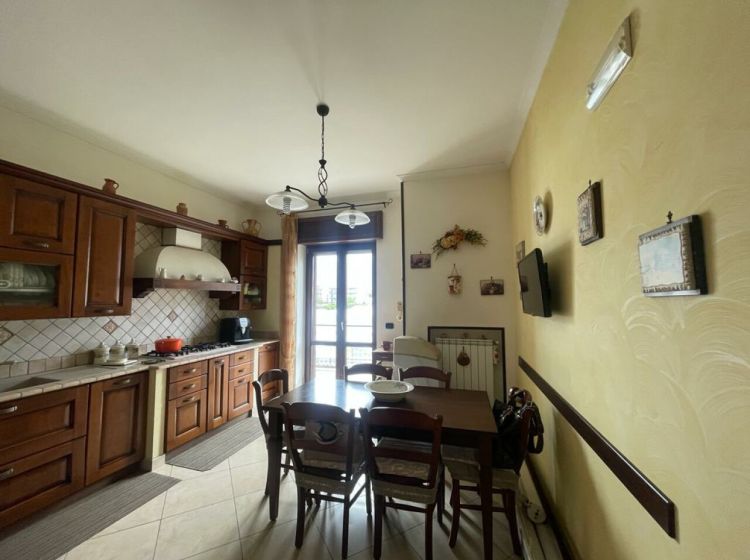 Appartamento in vendita, via Raffaele Viviani  50, Gragnano